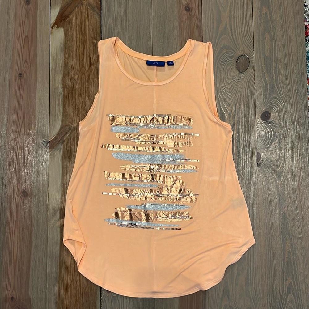 Apt 9 peach color knit tank with copper and silver metallic. M